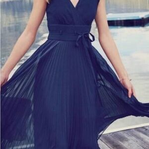 Leifsdottir By Anthropologie Midnight Blue Pleated Merle Midi Dress Size 6